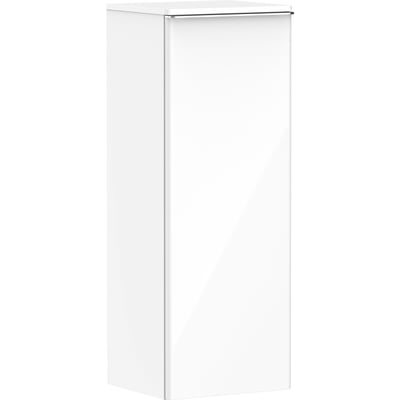 Hansgrohe Xelu Q højskab i hvid højglans med venstrehængt dør og diskret aluminiumsgreb, vist på en neutral baggrund.