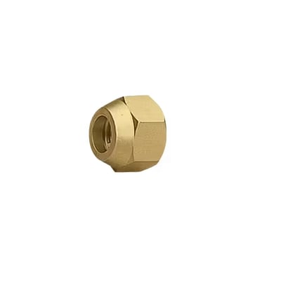 Flangemøtrik i messing, Ø 3/4", set skråt med sekskantet yderside og en bred flange omkring åbningen.