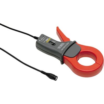 Fluke I1000S strømtang i rød og grå, med et sort kabel og BNC-stik på hvid baggrund.