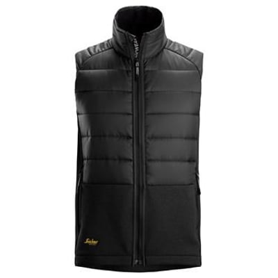 Snickers FlexiWork 4902 hybridvest i sort, str. 3XL, med quiltede isolerede paneler over bryst og skuldre og sort jerseystof på siderne og nederst.