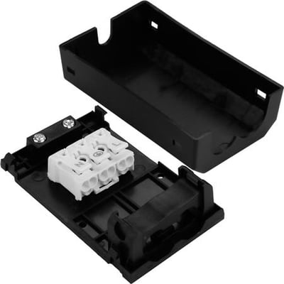 Kompakt 3-polet sort sløjfedåse åben for montering af ledere op til 3x2,5 mm², viser hvid terminalblok.