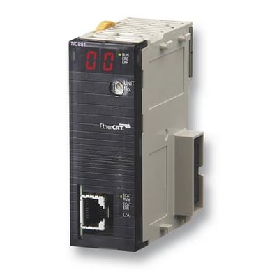 Omron CJ1W-NC281 position controlenhed med EtherCAT-kommunikation og digital display viser 00.
