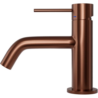 Scandtap Steel Voyage håndvaskbatteri i børstet kobber, vist isoleret på en hvid baggrund.