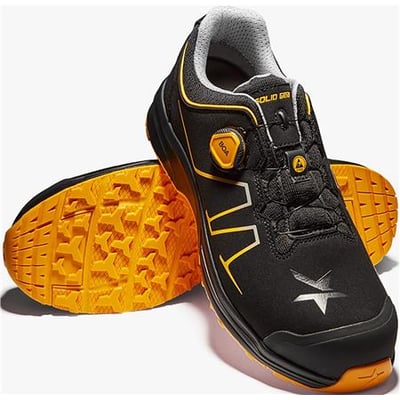 Solid Gear Oasis sikkerhedssko i sort med gule detaljer og BOA Fit System, vist med ydersålen tydeligt fremhævet.