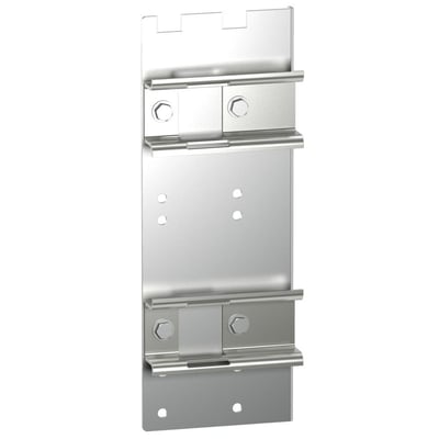 Schneider Electric dobbelt udvidelsesplade AK5PE27 i 71 mm størrelse, fremstillet af metal med tydelige monteringshuller og clips.