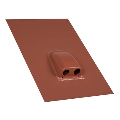 Sabetoflex rørgennemføring i rød, designet til 5-65° taghældning og med plads til to rør med en diameter på Ø45mm.