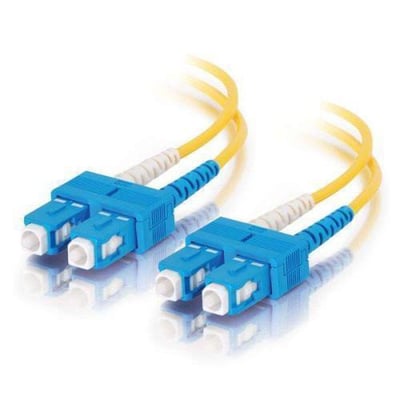 CommScope OS2 Teraspeed duplex fiber patchkabel med SC-SC konnektorer i gul farve og blå detaljer.