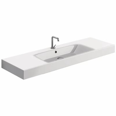 Hvid Lavabo Cento 140 håndvask med bred, rektangulær kumme og armatur, set skråt forfra.