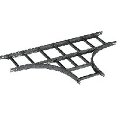 Legrand T-stykke Medium GLO-4, 600 mm bredt, fremstillet af galvaniseret plade, vist i perspektiv med kabelstiger, ideelt til indendørs brug.