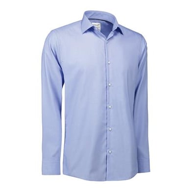 Seven Seas Royal Oxford slim skjorte i lys blå, str. XL, fremstillet i blød Oxford-metervare med Non Iron kvalitet.