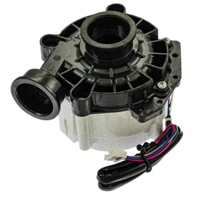 Panasonic vandpumpe model ACXB53-00850 til luft/vand varmepumpe med sort plastikhus og metalbund.