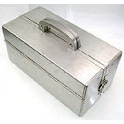 Rustfri værktøjskasse fra Helmuth A. Jensen med 5 rum og 3 flytbare bakker, fremstillet i AISI 304 stål.