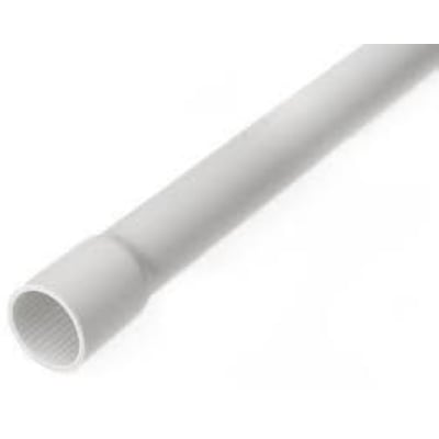 Stift, gråt plastrør til installation, 40mm diameter og 3 meter længde, med muffe og ribbet inderside.