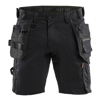 Sorte Blåkläder Workwear-håndværkershorts i størrelse C52 set forfra med flere praktiske værktøjslommer.