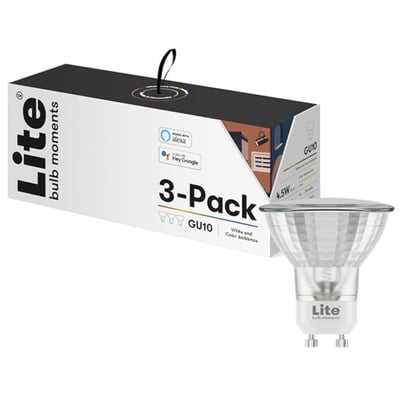 En pakke med tre Lite Bulb Moments GU10 LED spotpærer og én løs spotpære vist sammen med emballage.