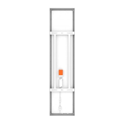 Bagsiden af Ledvance Multi Lumen LED-påbygningspanelet med synlige ledninger og komponenter; det måler 1574 × 374 mm.