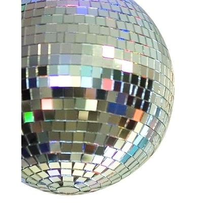 Nærbillede af Veli Line spejlkugle med 20 cm diameter, dækket af små spejlfliser.