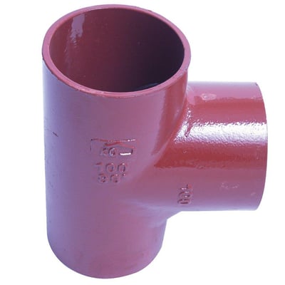 Rødt SML grenrør i støbejern med 100mm rørdimension og 88 graders vinkel.