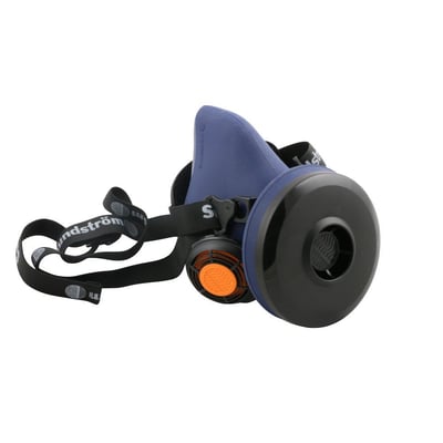 Sundström Safety halvmaske SR100 i silikone set fra siden, med logo på stroppen og detaljer ved udåndingsventilen.