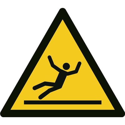 Gult advarselsskilt med sort ramme og et symbol af en sort figur, der glider på en flad overflade. Skiltet indikerer 'Glat gulv' og er lavet af aluminium.