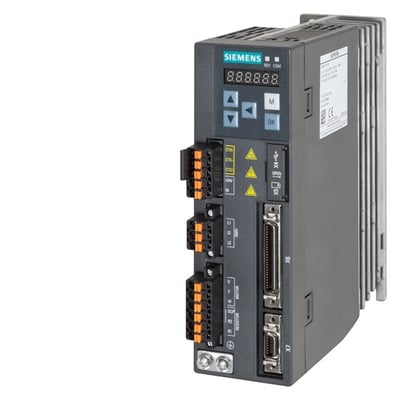 Siemens SINAMICS V90 servodrev med grå metalkabinet, tydeligt mærke og digitalt display.