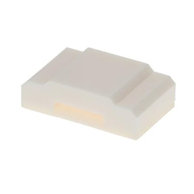 Omron monteringsbeslag i hvidt plast med en rektangulær åbning, isoleret på hvid baggrund.