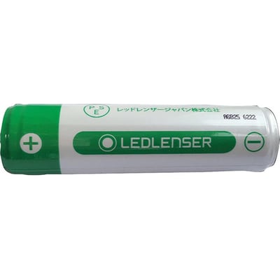 Ledlenser 18650 Li-ion batteri med japanske skrifttegn, grønt og hvidt mønster og angivelse af modelnummer.