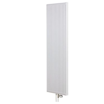 Stelrad Vertex vertikal panelradiator, 1800mm høj og 500mm bred, hvid RAL 9016, vist med bundtilslutning.