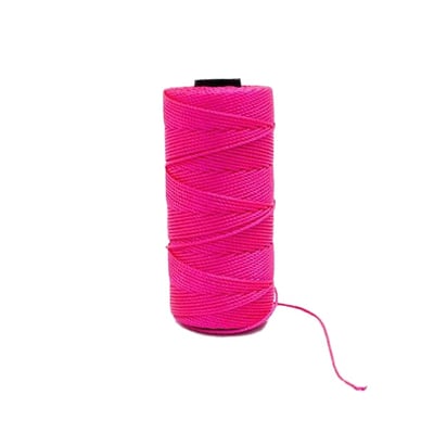 Pink nylonmursnor på spole med synlig løs snor, 1,2 mm og 120 m, til flise- og mureropgaver.