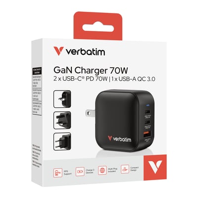 Verbatim Mini GaN oplader 70W i sort, med 2x USB-C PD 3.0 og 1x USB-A QC 3.0 porte samt adaptere.