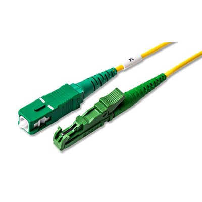 Gul 3 meter patchkabel med SingleMode 9/125 m G657A fiber og SC/APC til E2000/APC konnektorer.