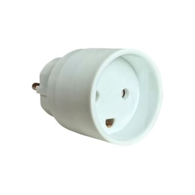 E-Line stikpropadapter i hvid plast, designet til at konvertere Schuko/Pind-jord til dansk jordstik.