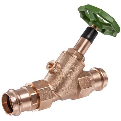 Kemper 35 mm ECO fristrømsventil i rødgods med grønt betjeningshåndtag og V-press tilslutning, isoleret på hvid baggrund.