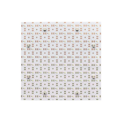 Bagside af 25x25 cm LED ark med 100 lysdioder, synlige kobberbaner og monteringshuller.