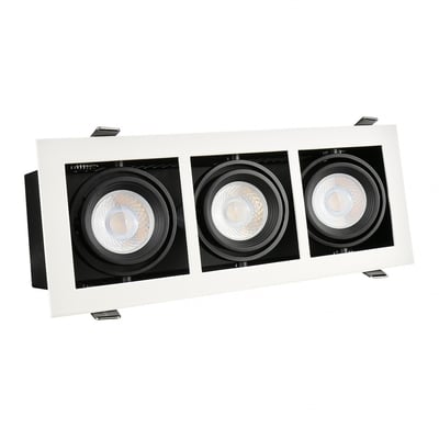 SpectrumLED hvid aluminiumsramme til 3x GU10 spots, 230V, vist forfra med hvid kant og sorte spots.