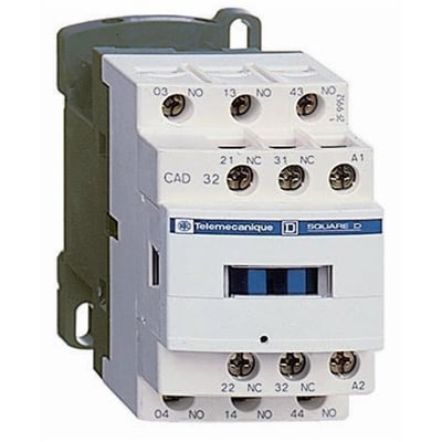 Schneider Electric TeSys D kontrolrelæ, 120V, med 3NO og 2NC kontakter, tydeligt mærket med betegnelser som 03 NO, 13 NO, 21 NC, 31 NC og A1.