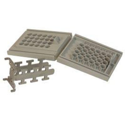 CommScope BUDI-M forseglingsblok med beslag, designet til 24 kabler op til Ø7,0mm med push-through silikoneforsegling.