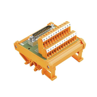 Weidmüller interfacemodul med orange terminalrækker og 37-polet D-sub-stik, set skråt forfra.