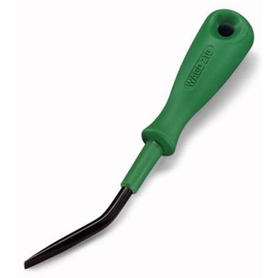 Detaljeret billede af Wago 3,5mm montageskruetrækkerens grønne isolerede skaft med logo og den vinklede spids.