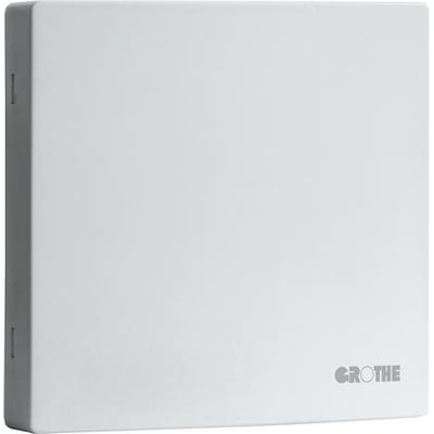 Grothe Mistral trådløs repeater i hvid med Grothe logo i nederste højre hjørne på en neutral baggrund.