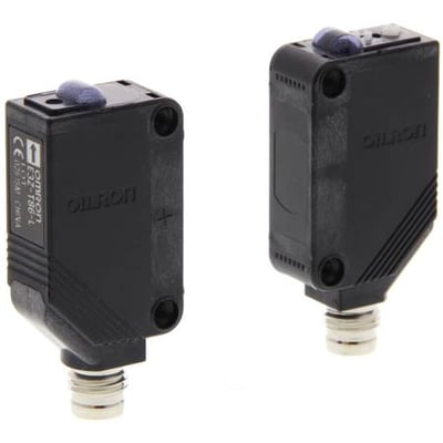 Omron Fotoaftaster E3Z-T86, en PNP gennemstrålesensor med rektangulært sort hus og M8 stik.