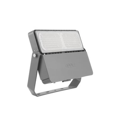 Grå Opple LED-projektør LEDfloodmo-p2 RE340 på monteringsbøjle, set skråt forfra, med 70 W effekt.