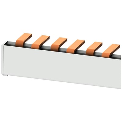 Siemens samleskinne 5TE9 med 2 faser, 12 MW og 32 A. Den har seks orange tilslutningspunkter, der går ned i en hvid kabinet.