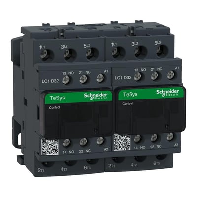 Schneider Electric TeSys D reverseringskontaktor 32A med 2x3P+2NO+2NC kontakter og 230VAC spole, vist på neutral baggrund.