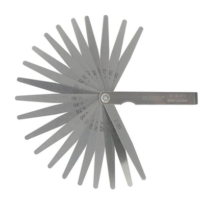 Ironside søgeblad med 21 udfoldede måleblade samlet i en holder; måleområdet er 0,1–2 mm.