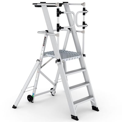 KEYPRO platformsstige med 3+1 trin i aluminium, med stor skridsikker platform og selvlukkende rækværk.