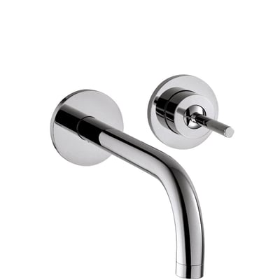 Tæt på Hansgrohe Axor Uno2 indbygningsarmatur i krom, viser det elegante udløb og joystick-greb.