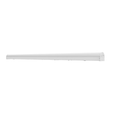 Hvidt Ledvance Batten Combo LED-påbygningsarmatur på 1500 mm set skråt fra siden, med 7200 lm og 48 W.