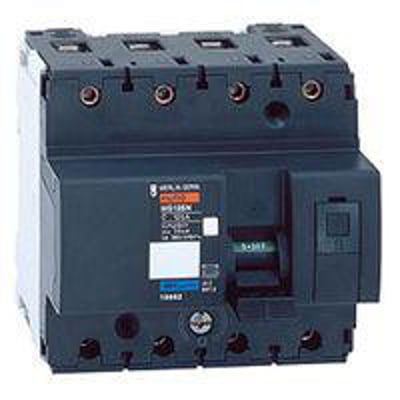 Schneider Electric NG125N maksimalafbryder med 4 polet, C 25A, beskyttelse mod kortslutning og overbelastning.