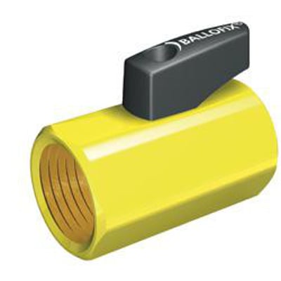 Broen gaskuglehane med sort greb og 3/4" muffe/muffe gevind i gul messing, vist på hvid baggrund.